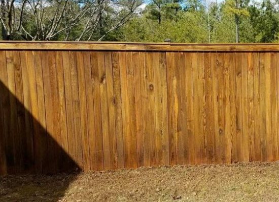 fence restoration cleaning (after) - Top Notch Pressure Washing